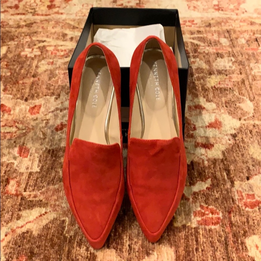 NWT Kenneth Cole Camelia Loefer, Tomato Red size 8